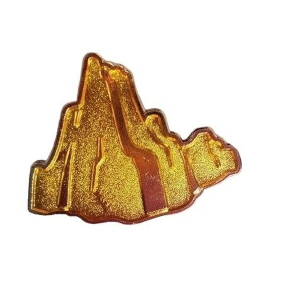 Disney Roaring Gold Mountain Trading Pin Brooch Badge Lapel Pin Jewelry Gift - Picture 1 of 4